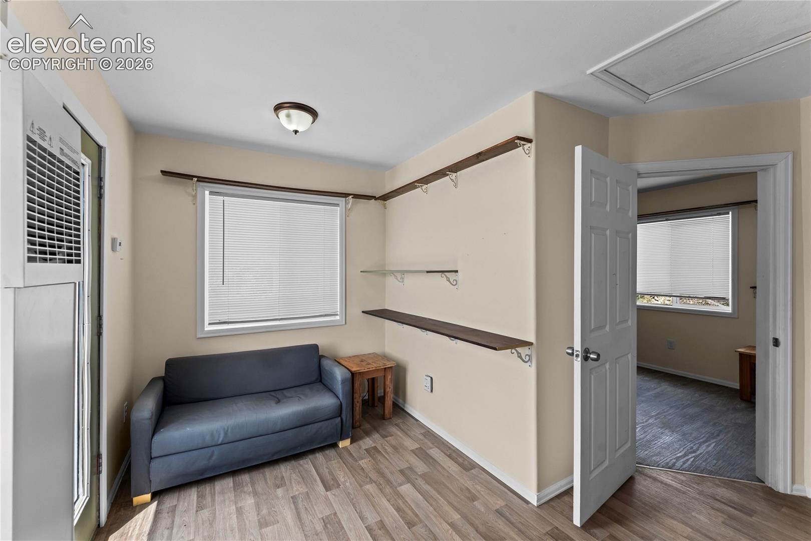 Listing photo 6 for 202 Silver Street