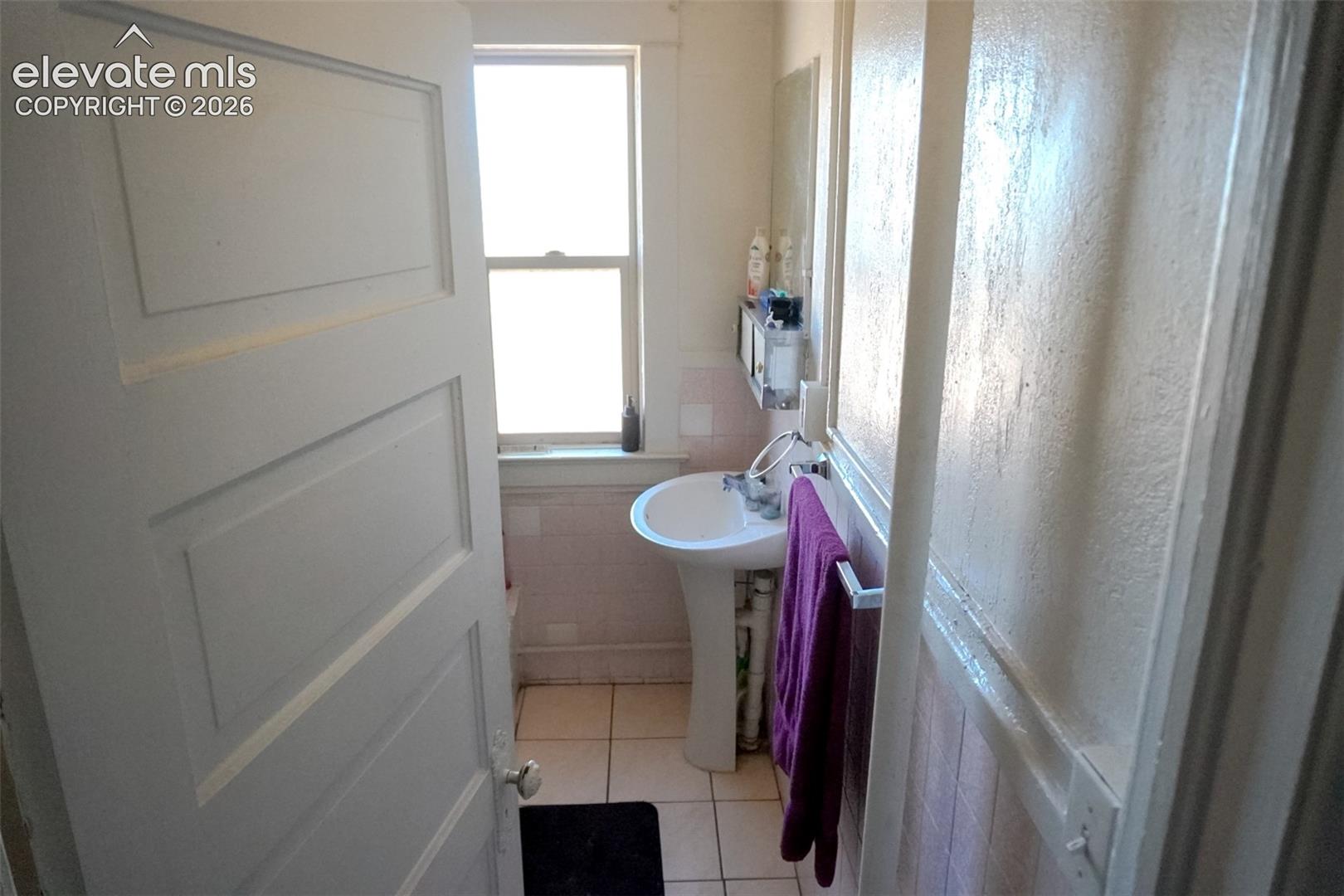 Listing photo 3 for 129 Van Buren Street 131
