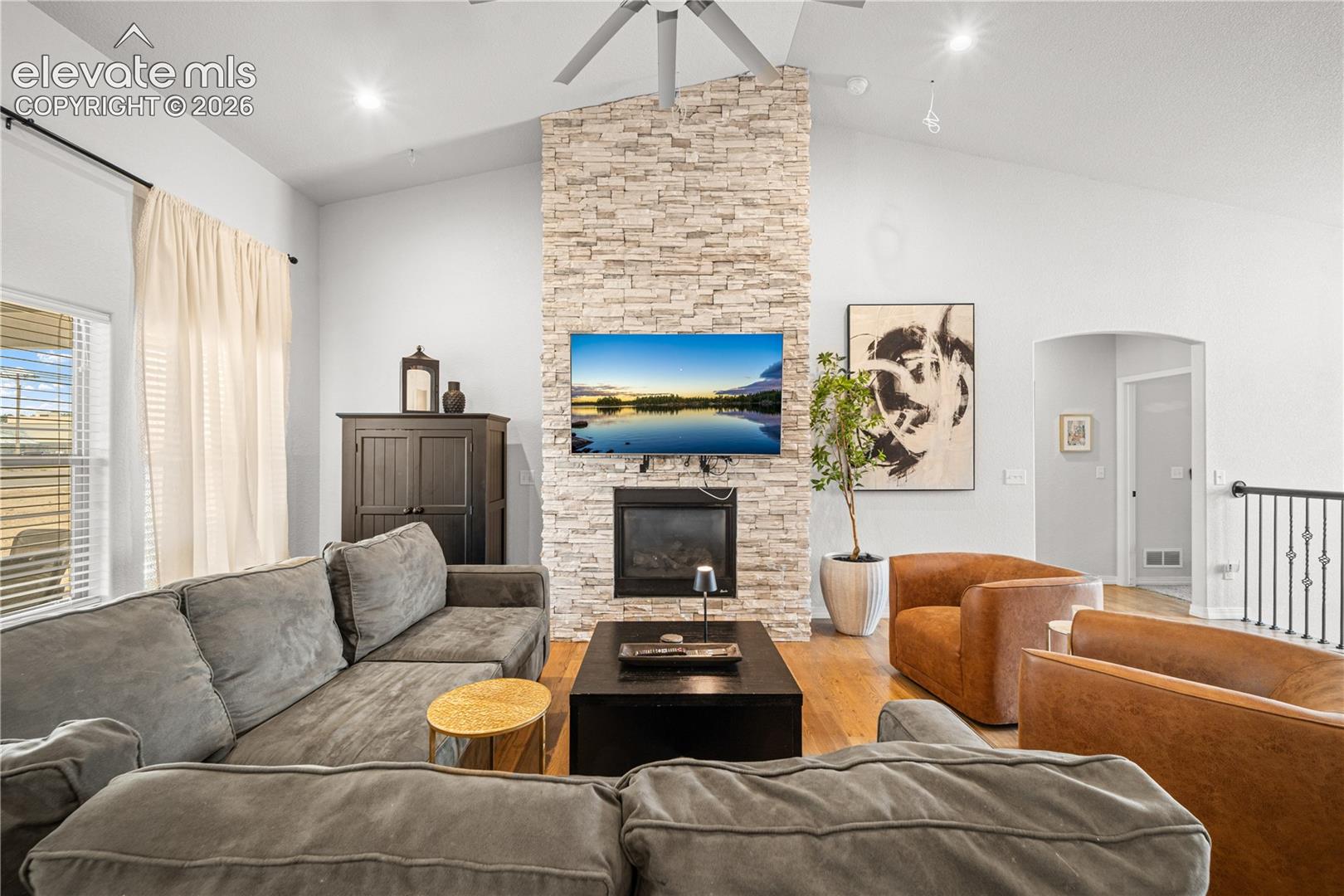 Listing photo 6 for 1075 Peaceful Court