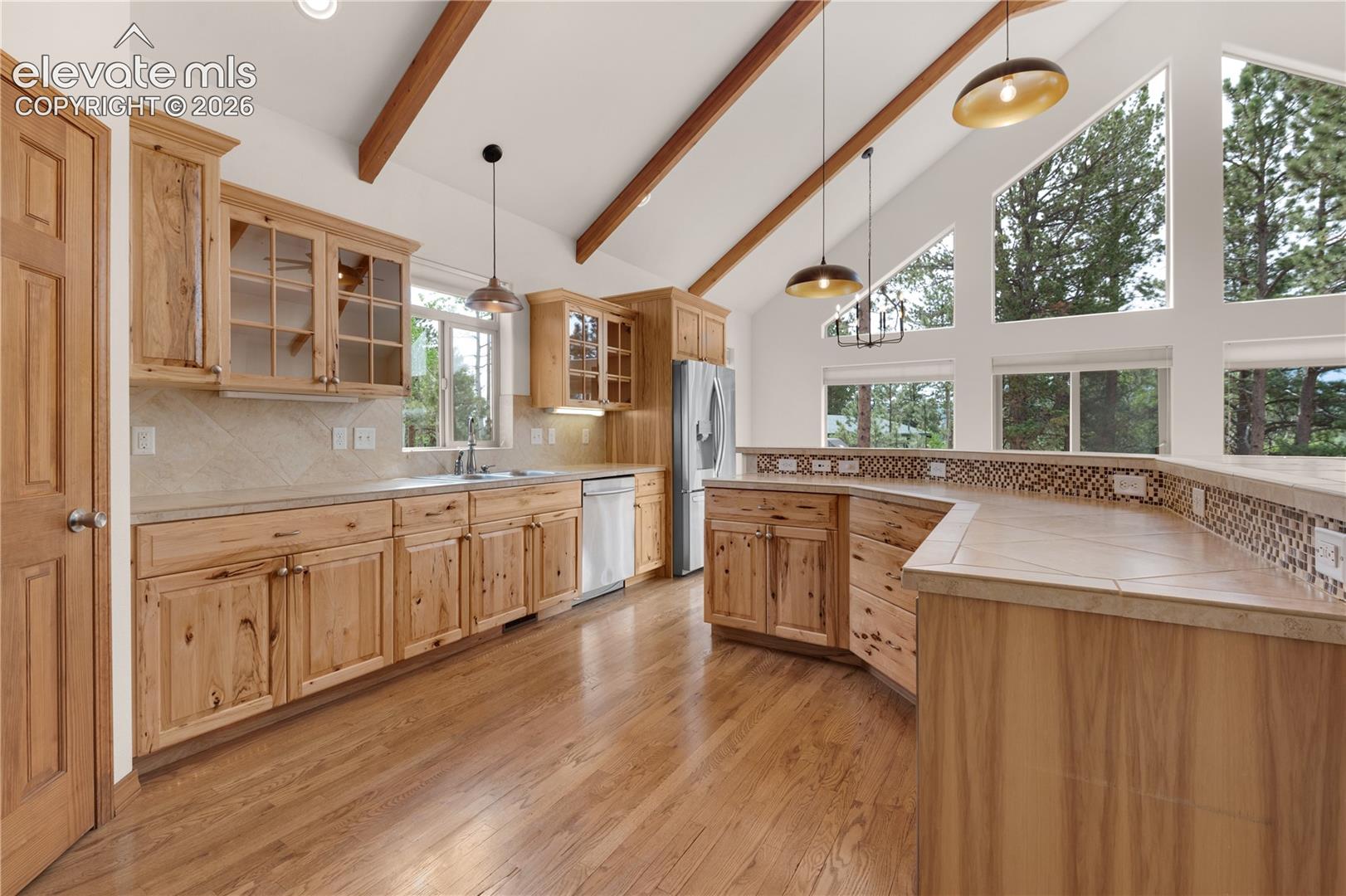Listing photo 11 for 73 Aspen Drive