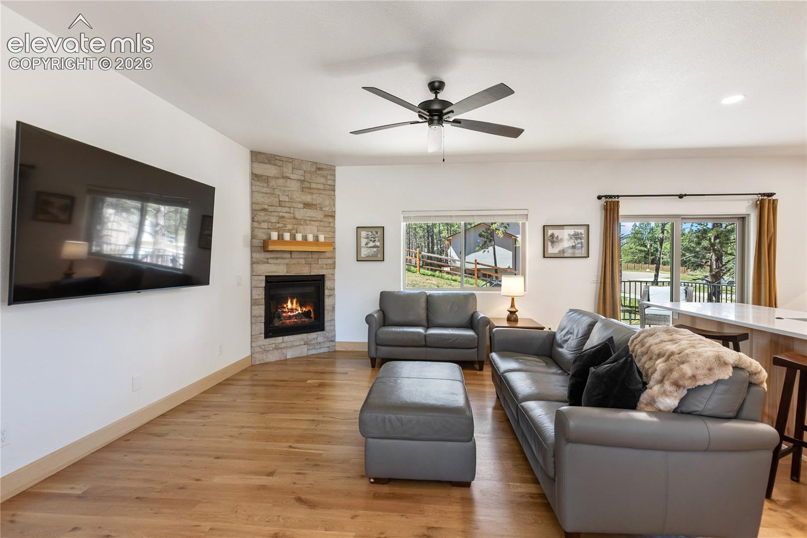 Listing photo 12 for 1382 Ridgestone Drive