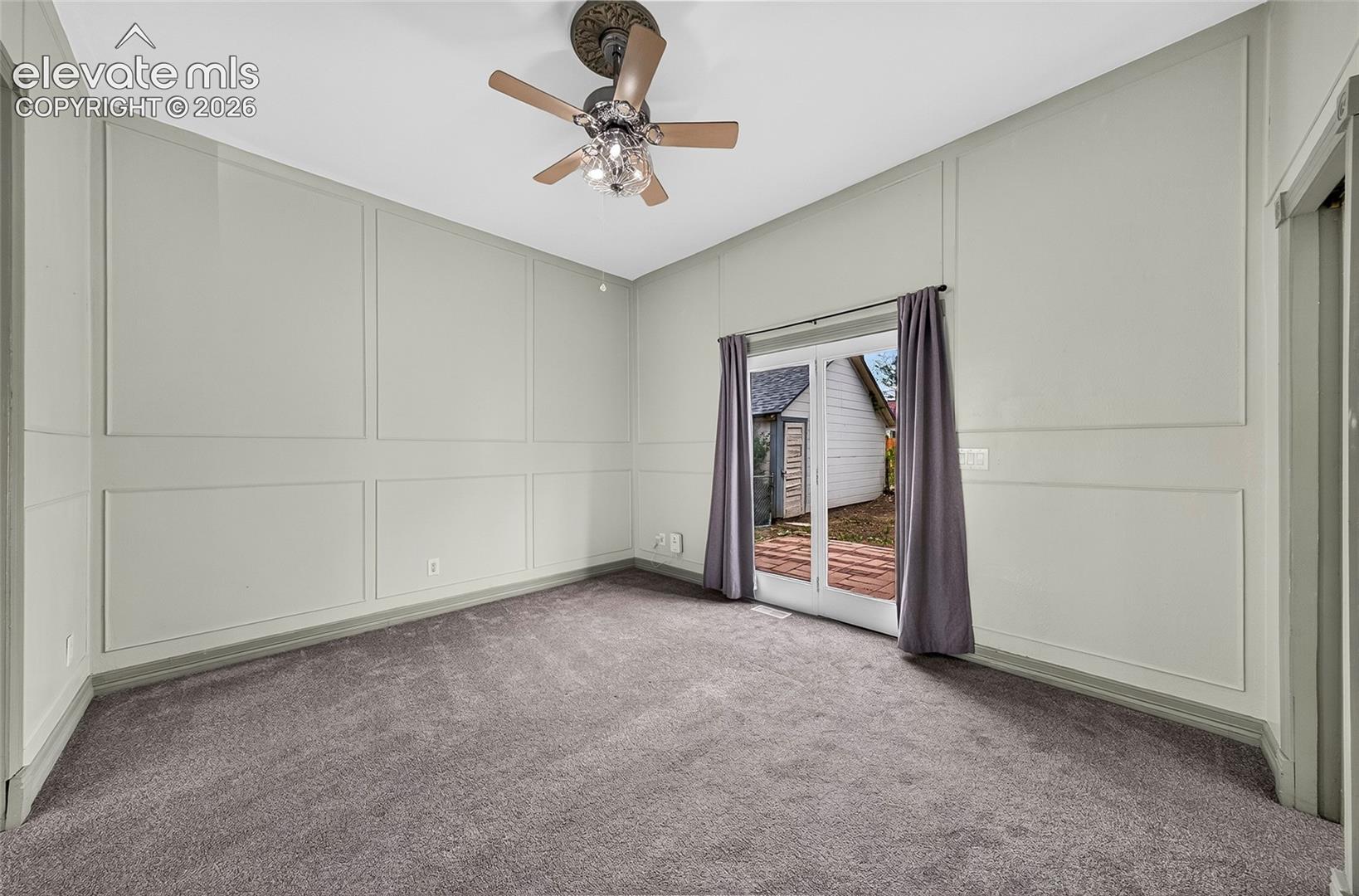 Listing photo 10 for 121 W Missouri Avenue