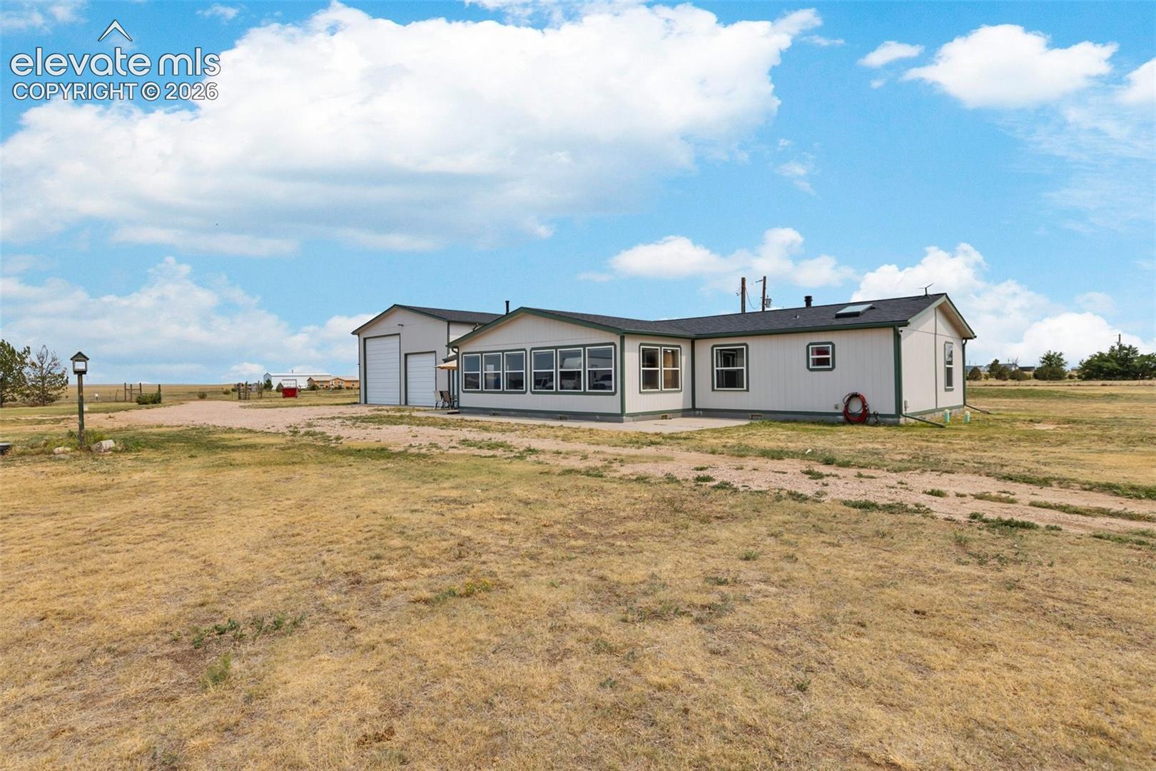 Listing photo 2 for 1350 S Calhan Highway