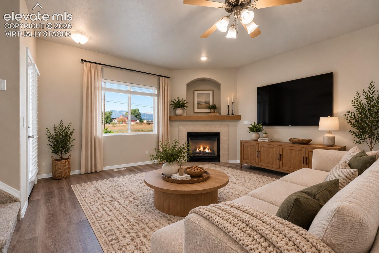 Listing photo 12 for 1034 Fountain Mesa Drive