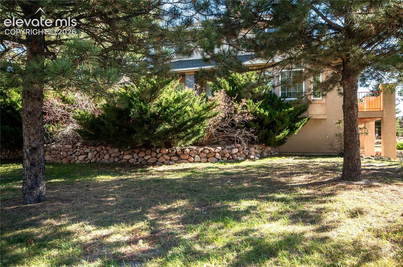 Listing photo 46 for 19558 Fox Trail Way