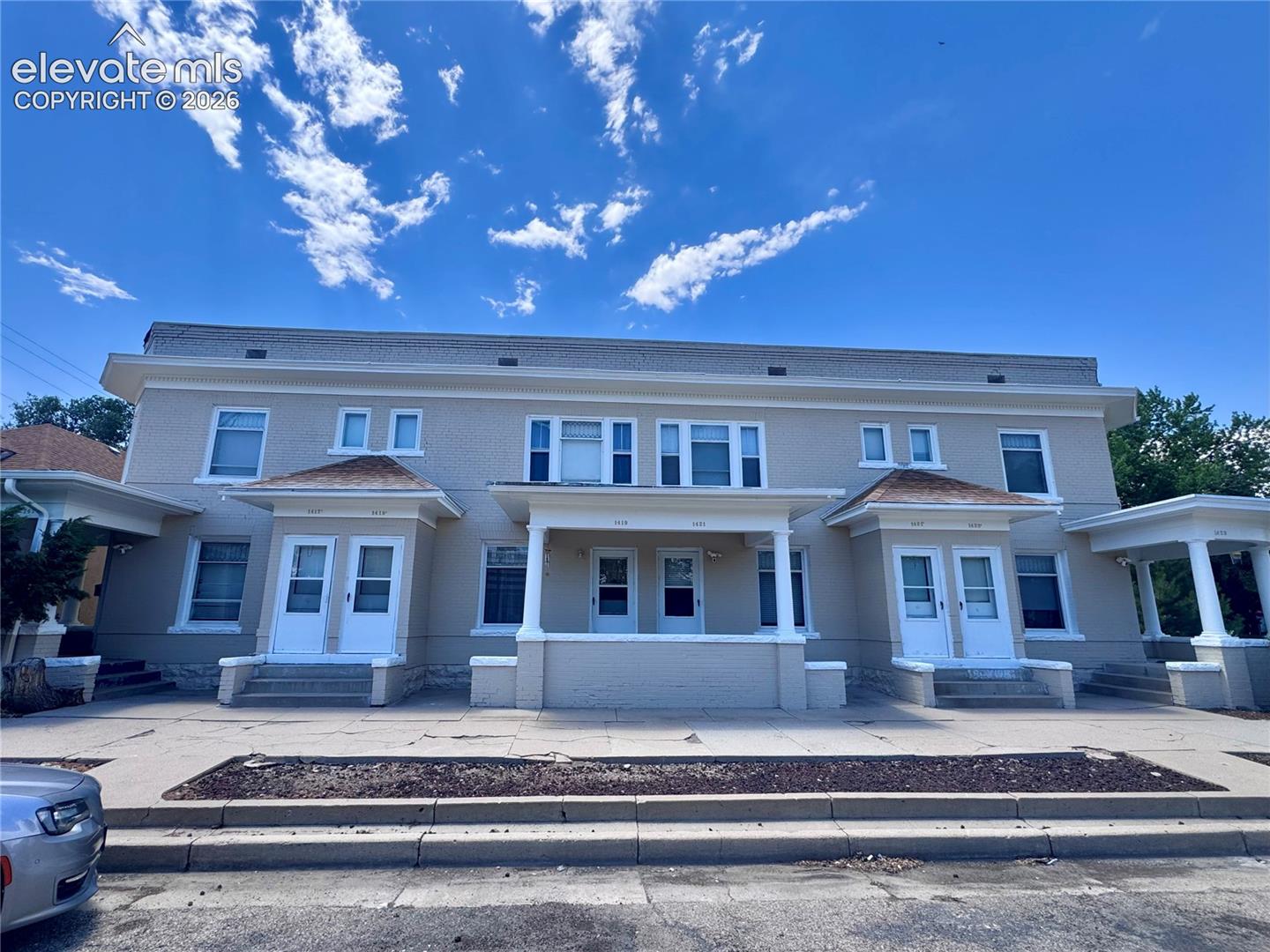 204 W 15th Street — listing photo