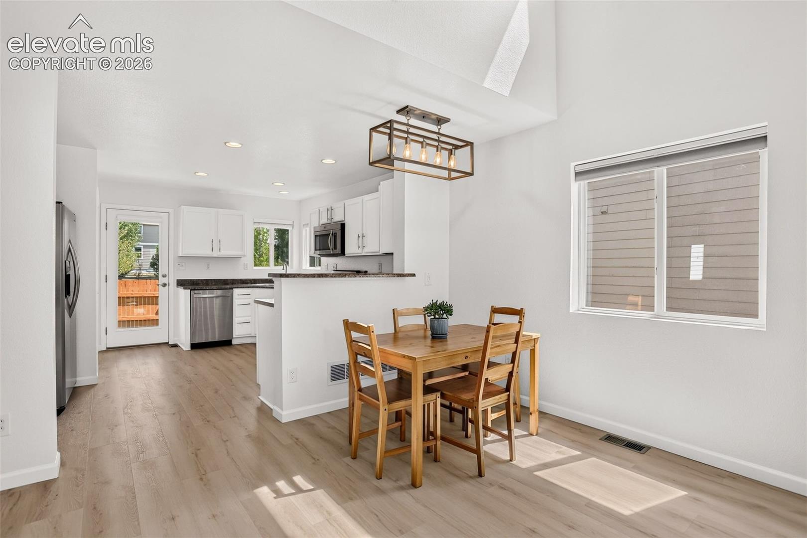 Listing photo 18 for 1363 Yellow Granite Way