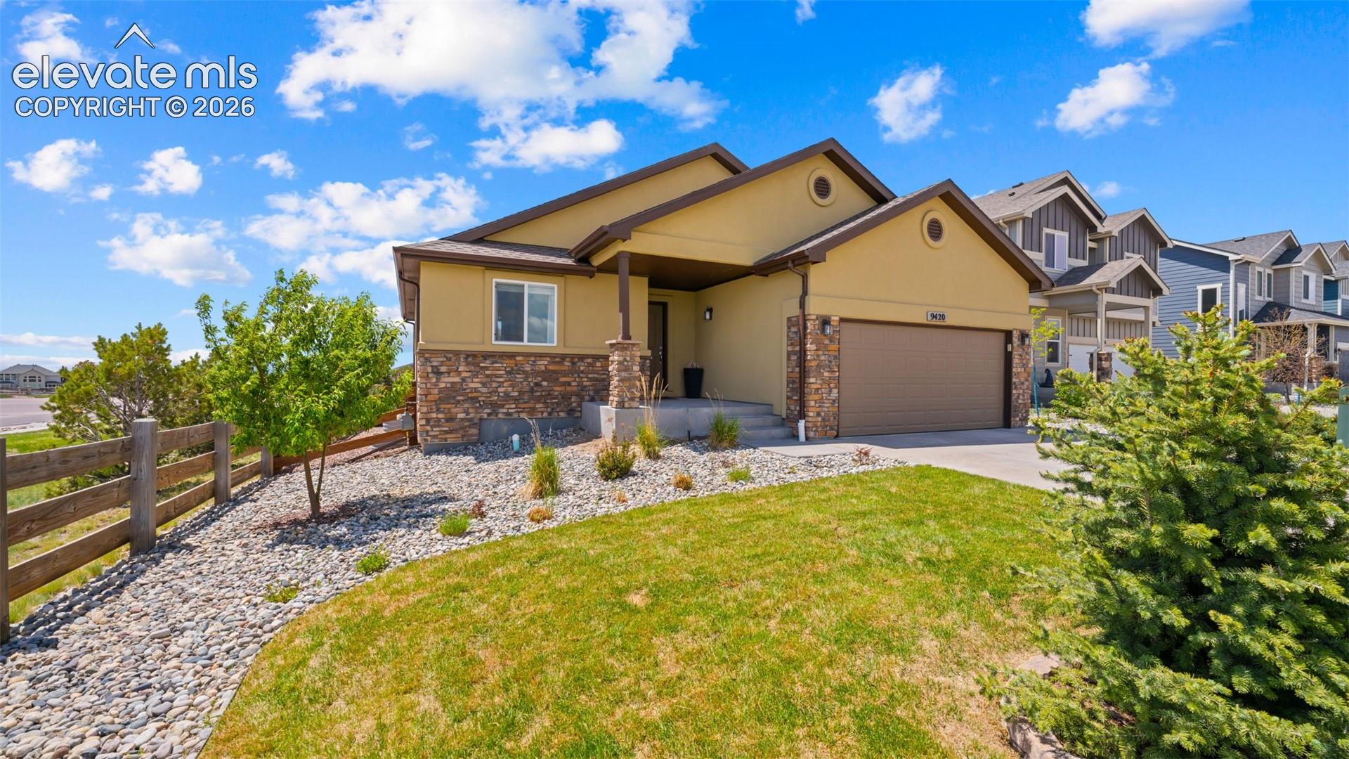 Listing photo 8 for 9420 Beryl Drive