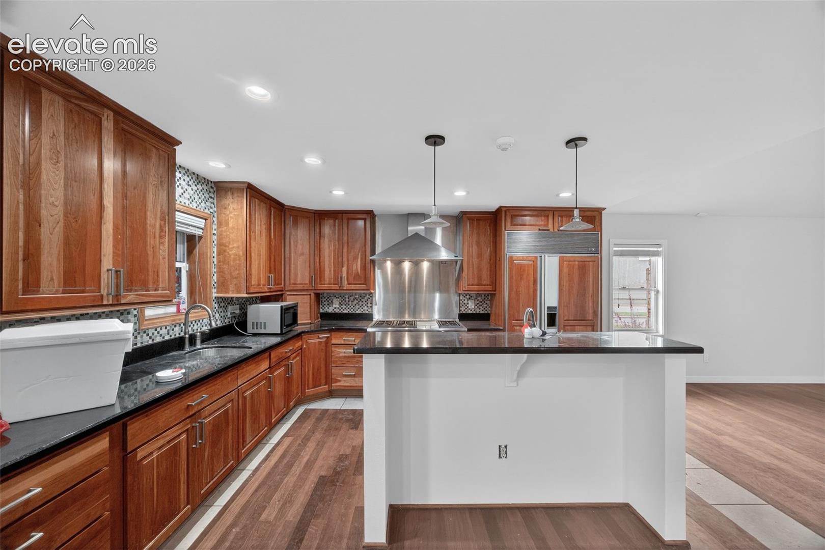 Listing photo 7 for 4180 S Monaco Parkway