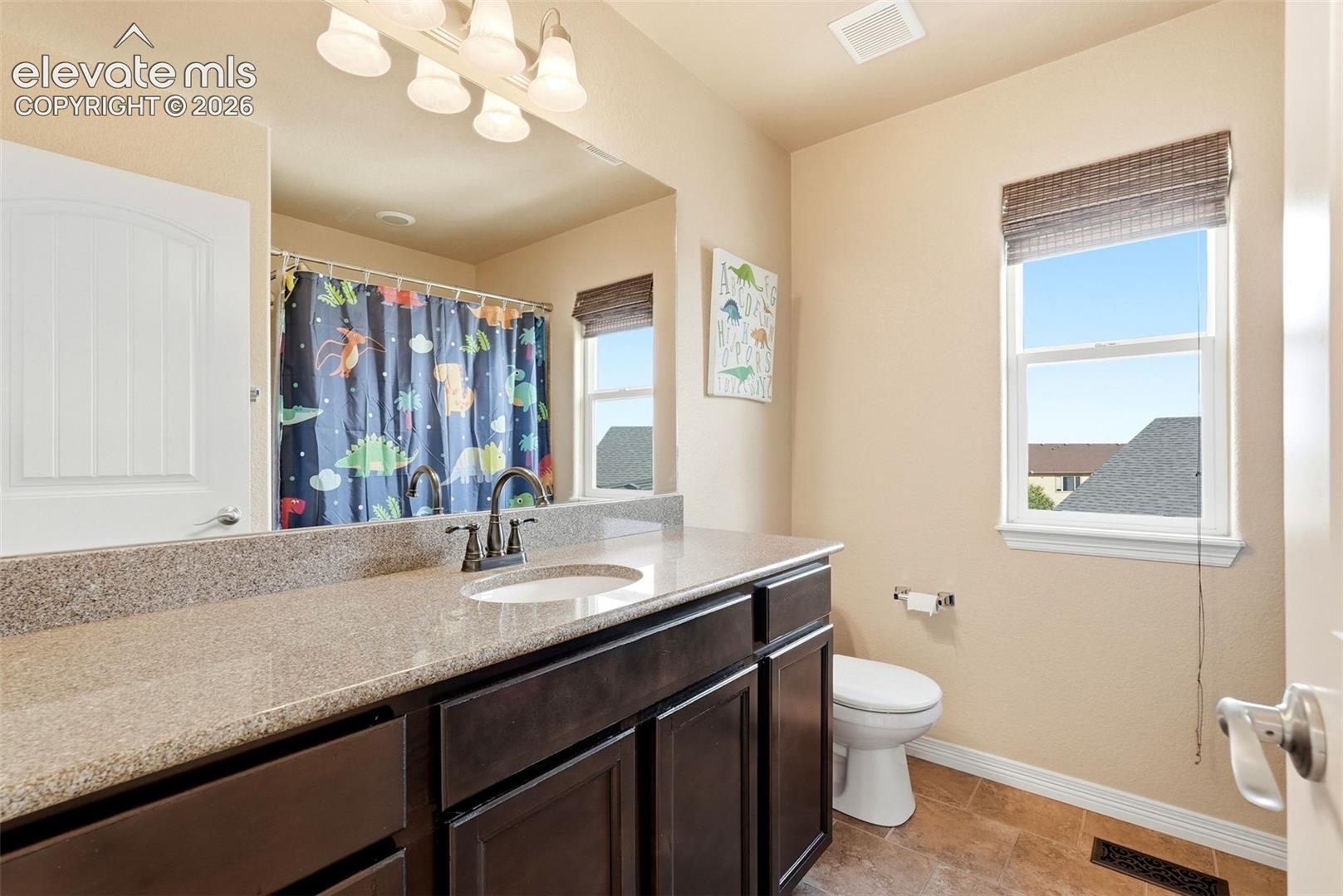 Listing photo 41 for 10567 Mount Evans Drive