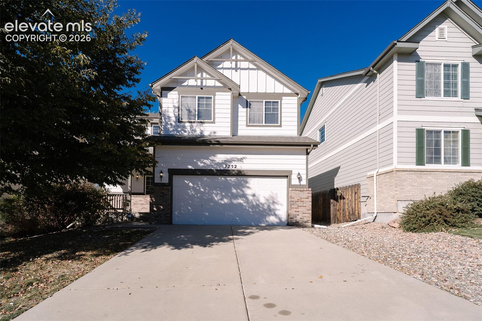 Listing photo 2 for 7752 Blue Vail Way