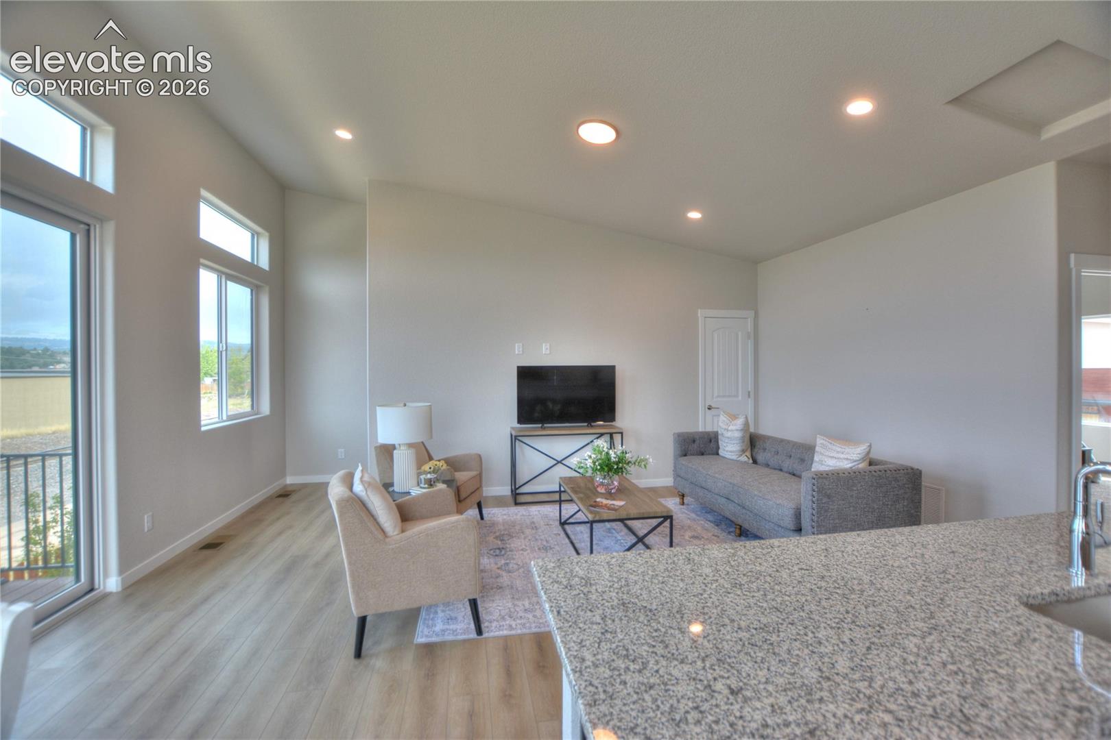 Listing photo 9 for 241 Front Street 101