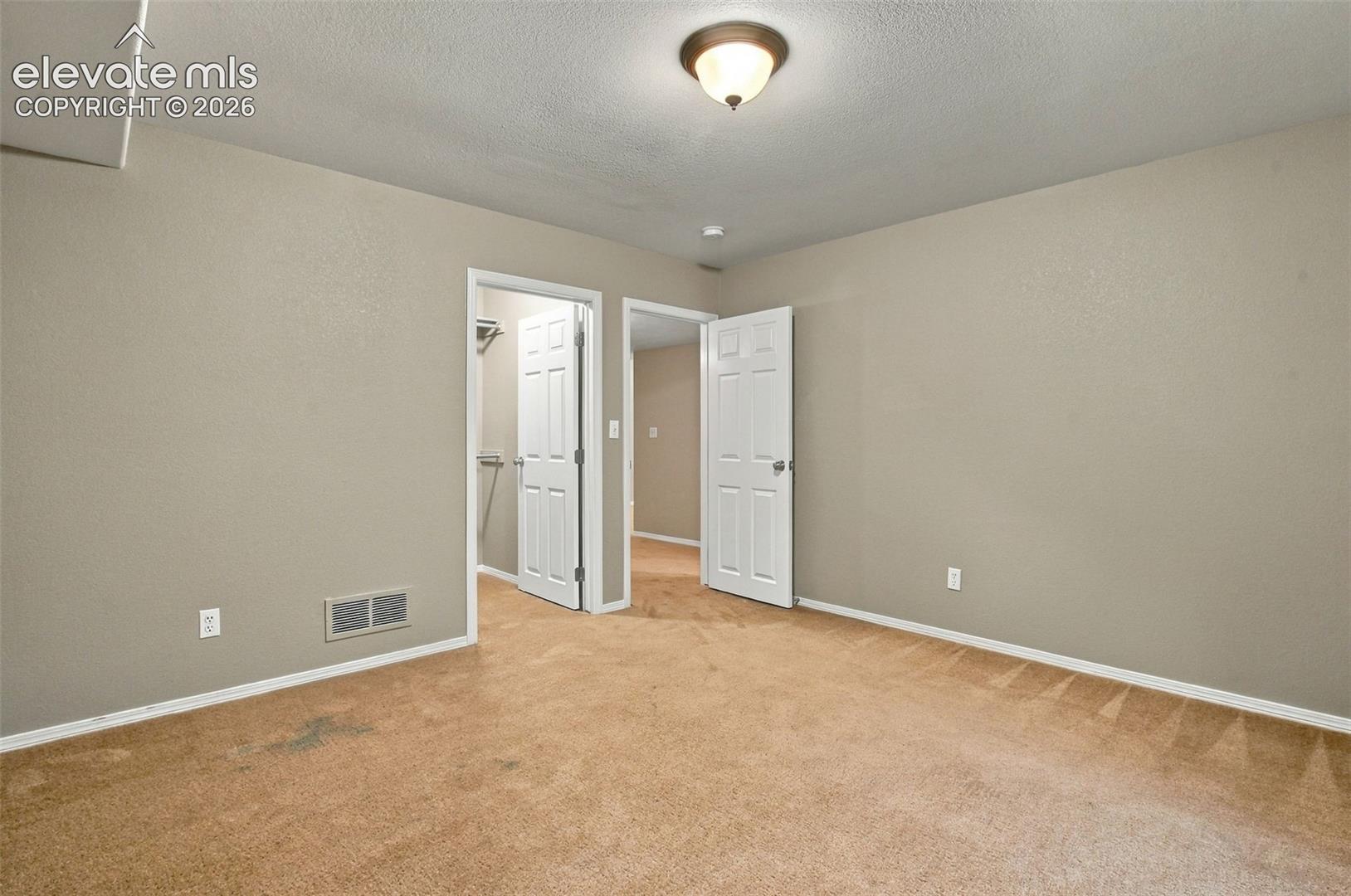 Listing photo 40 for 10467 Mile Post Loop
