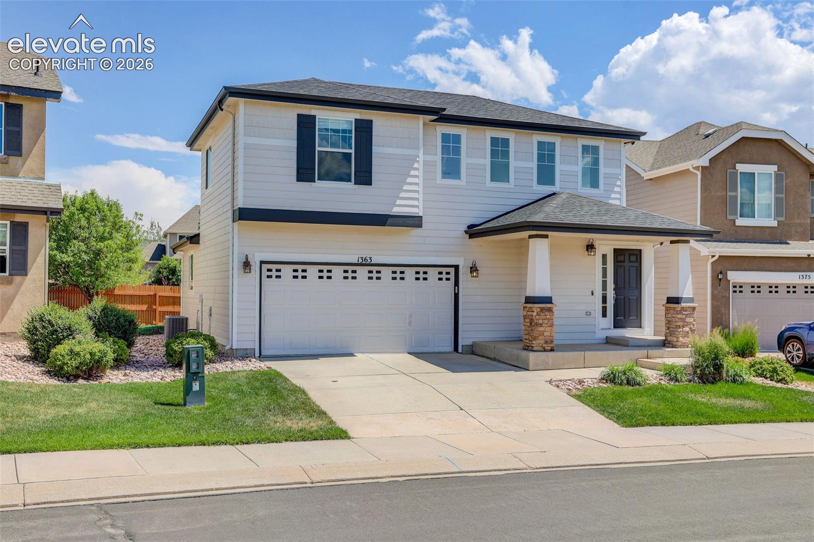Listing photo 3 for 1363 Yellow Granite Way