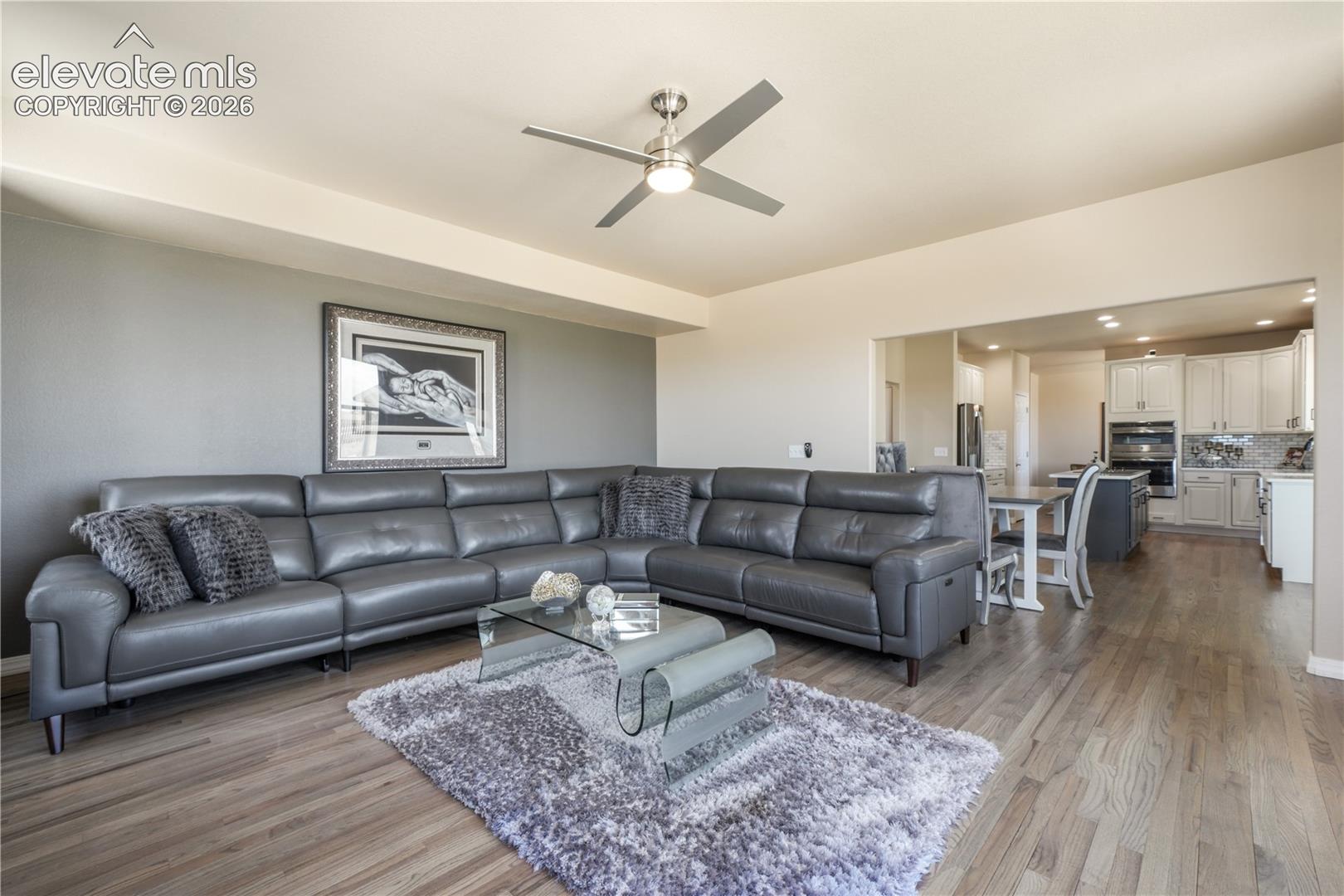 Listing photo 16 for 8524 Towner Avenue