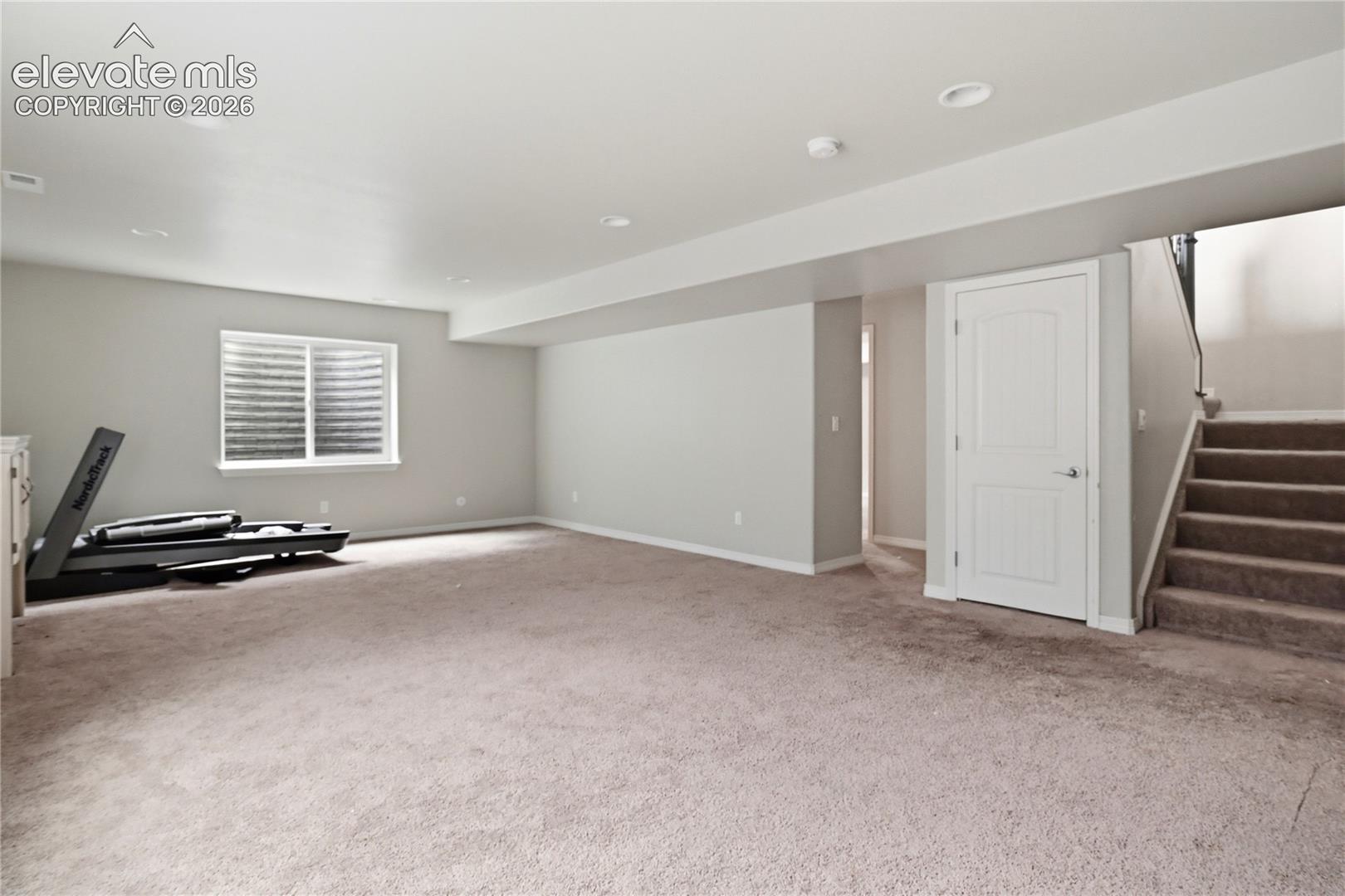 Listing photo 22 for 9437 Beryl Drive