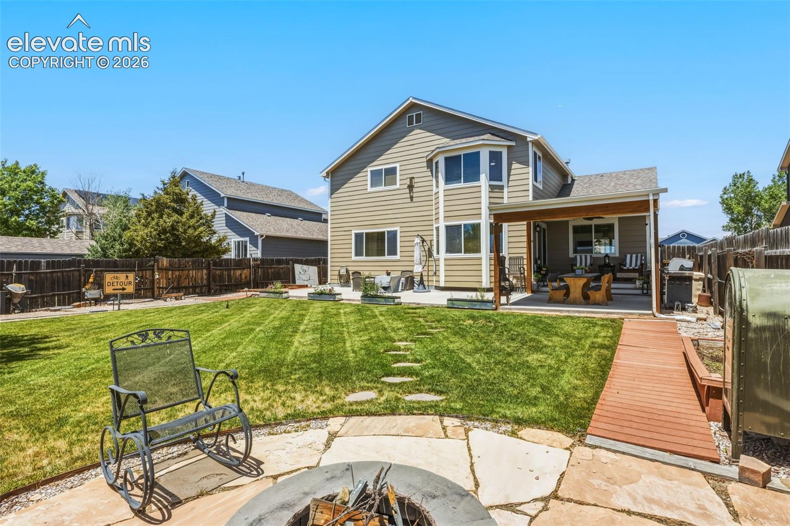 Listing photo 41 for 9197 Oakmont Road