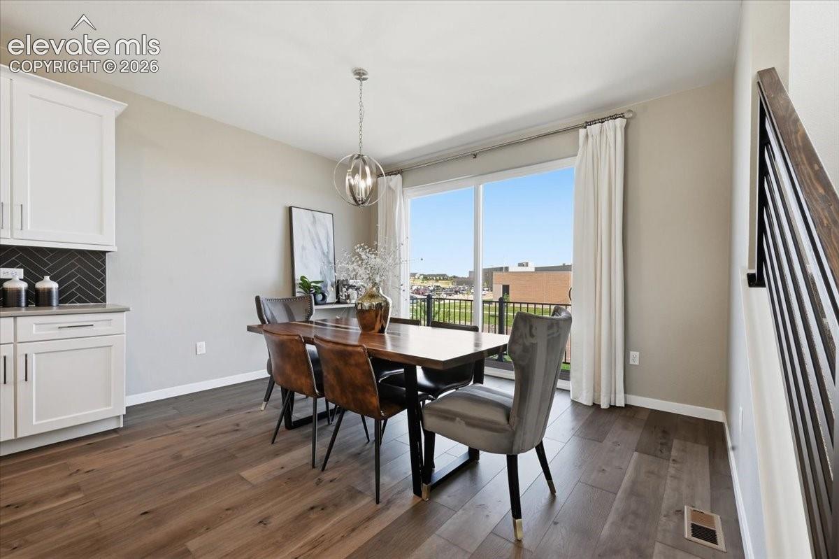 Listing photo 10 for 8636 Wolf Valley Drive