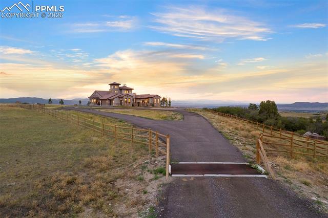 Listing photo 38 for 253 Stone Pointe Trail