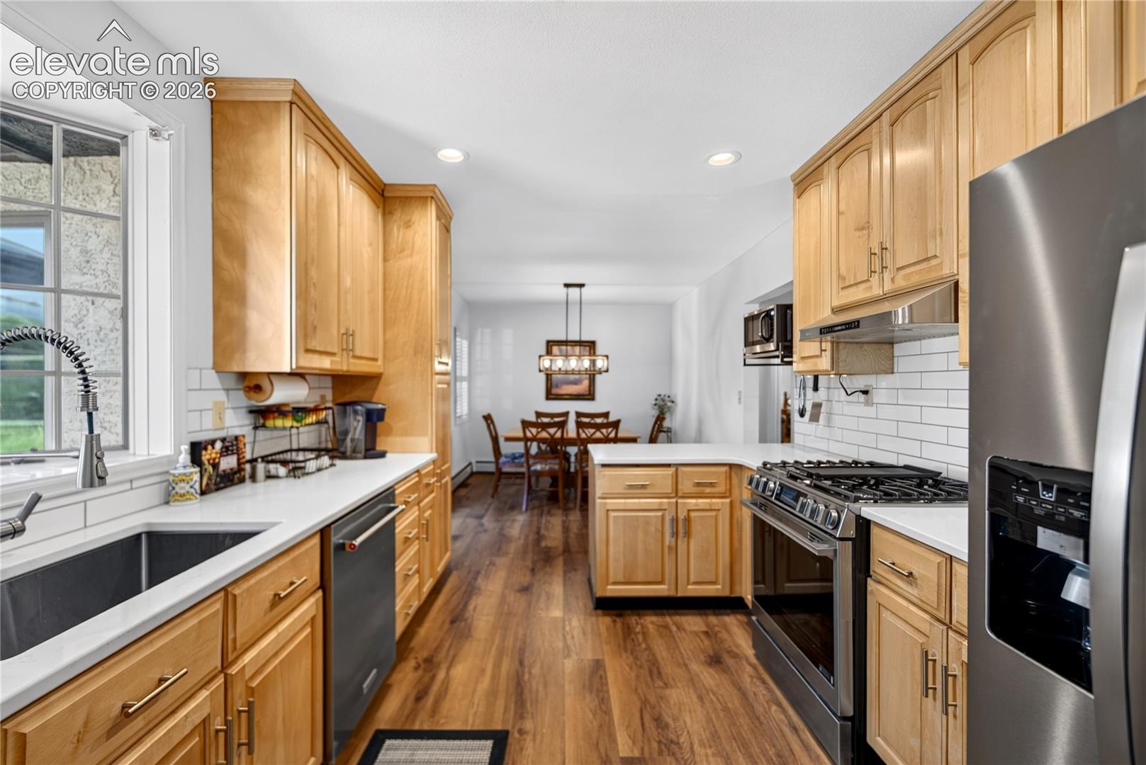 2204 Cascade Avenue, photo 8