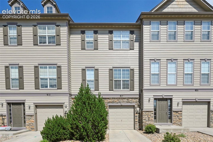 917 Burning Bush Point — listing photo