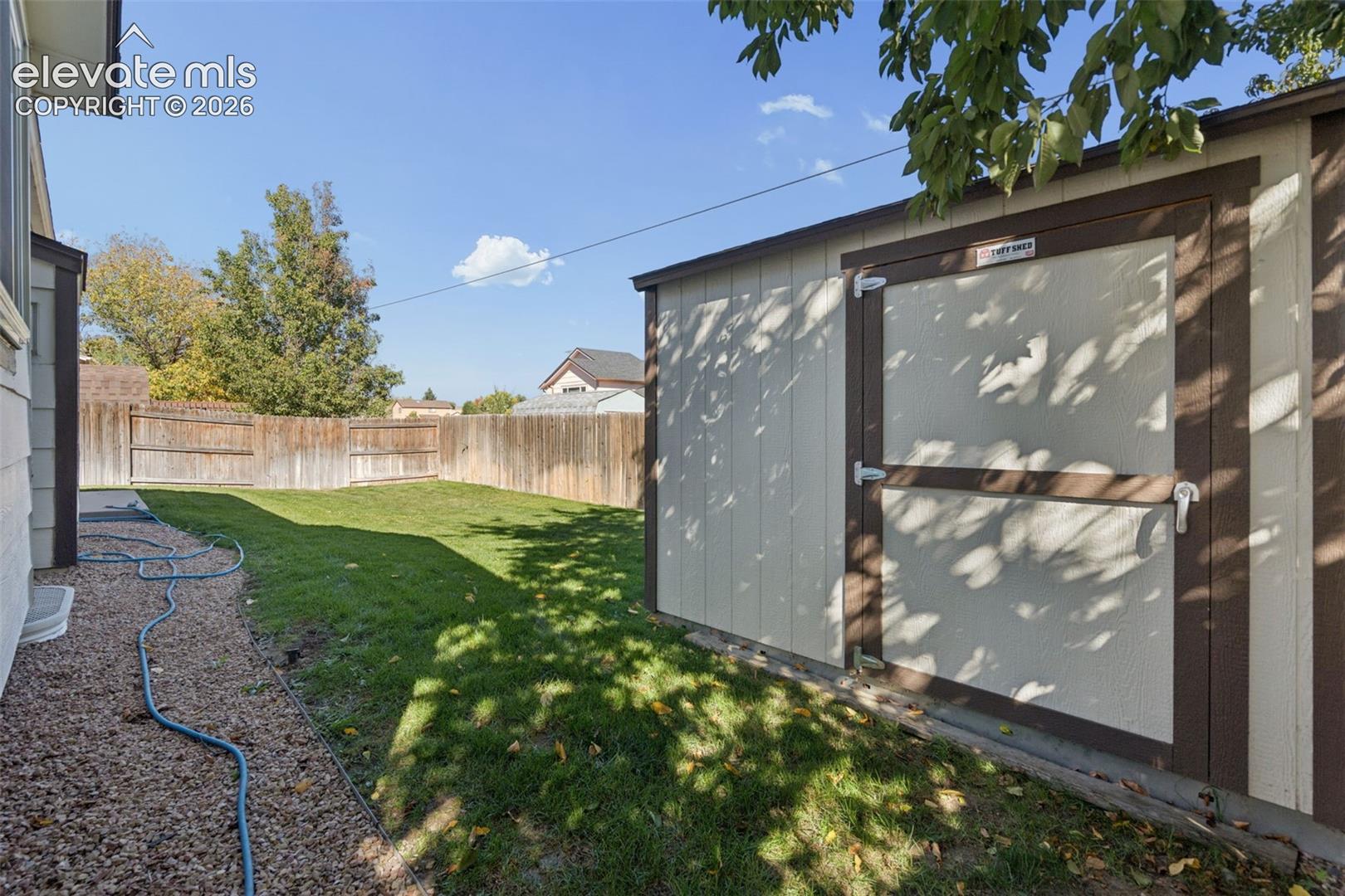 Listing photo 45 for 425 Fleming Street