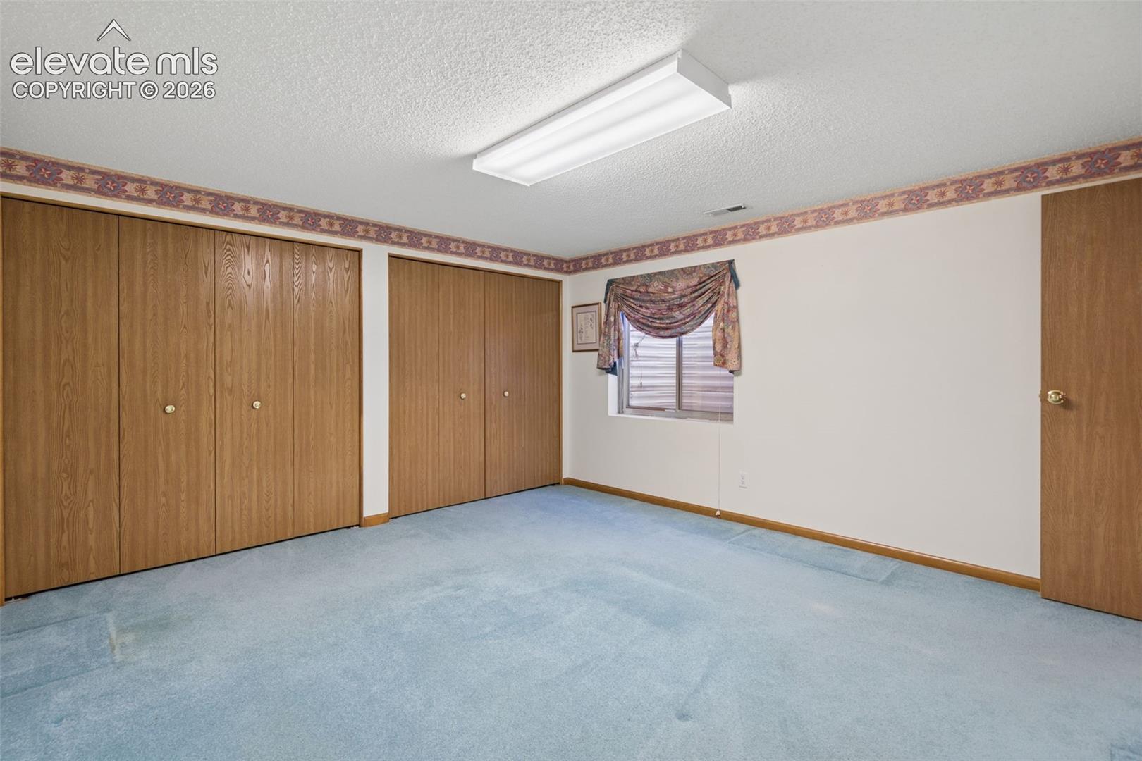 Listing photo 38 for 425 Fleming Street