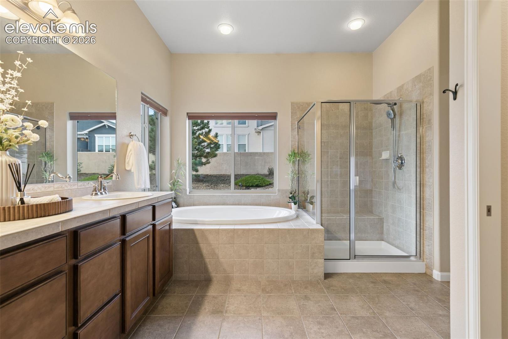 Listing photo 30 for 1420 Symphony Heights