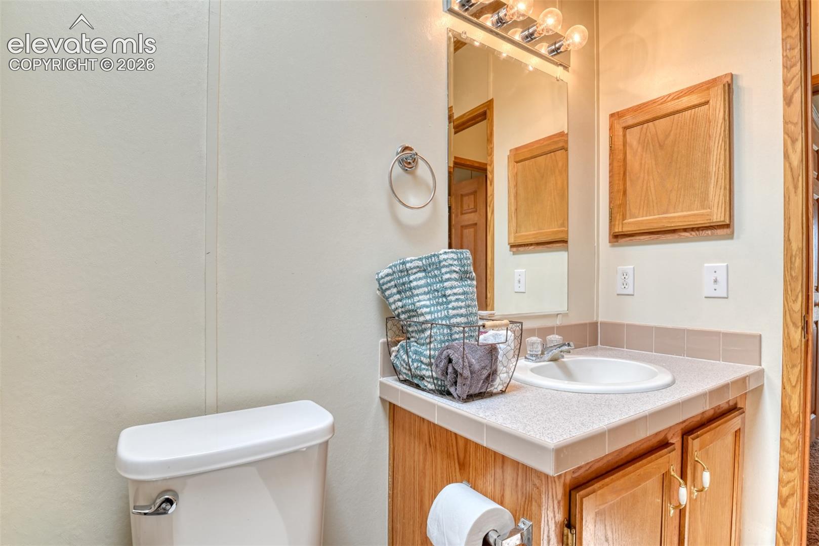 Listing photo 22 for 9672 Avenida Hermosa View