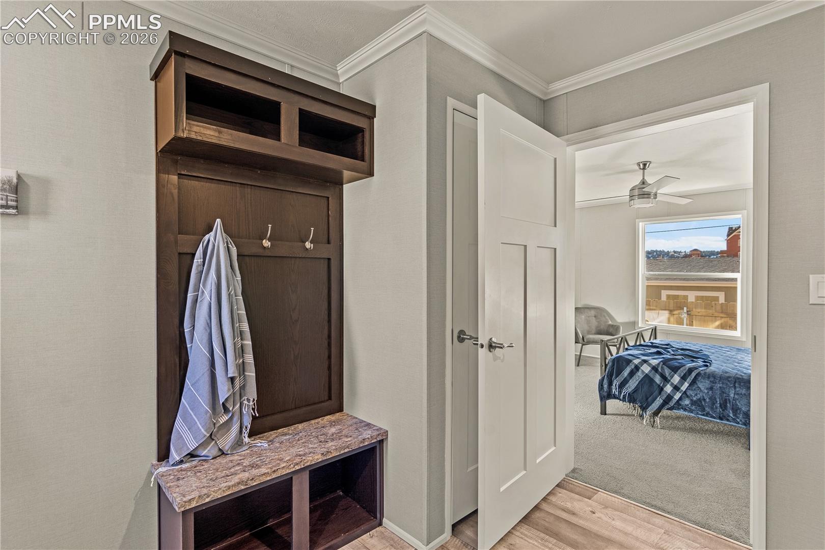 Listing photo 21 for 525 Carr Avenue