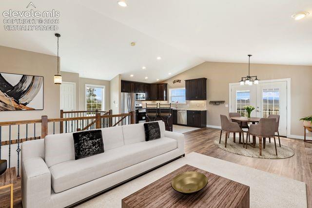 Listing photo 9 for 127 Carlton Circle