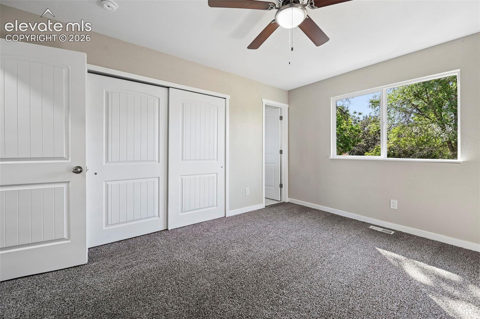 Listing photo 26 for 7313 Colonial Drive