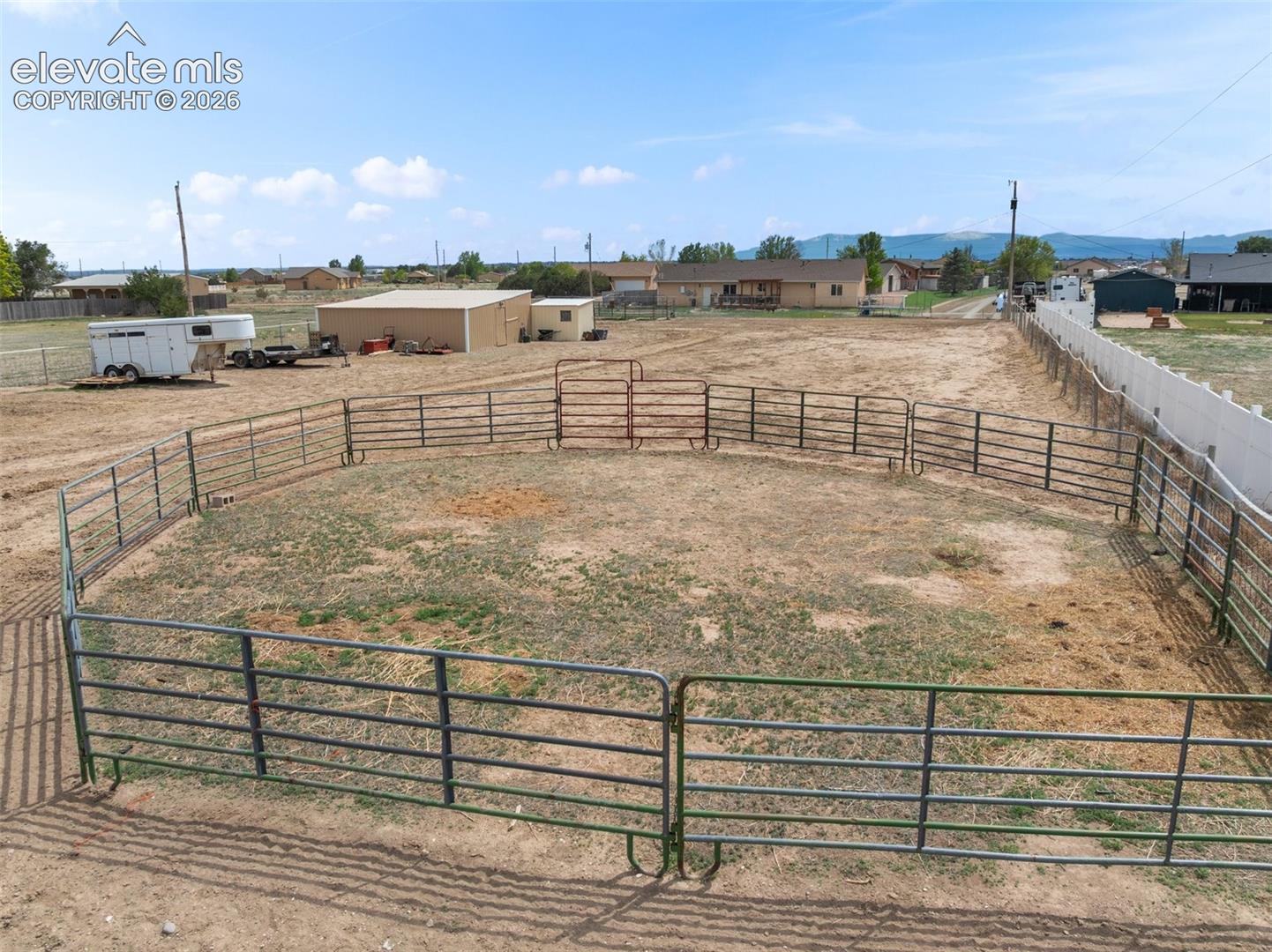 Listing photo 30 for 675 E McClave Drive
