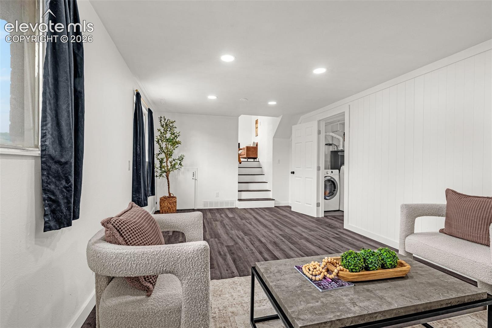 Listing photo 16 for 1375 Bonita Drive