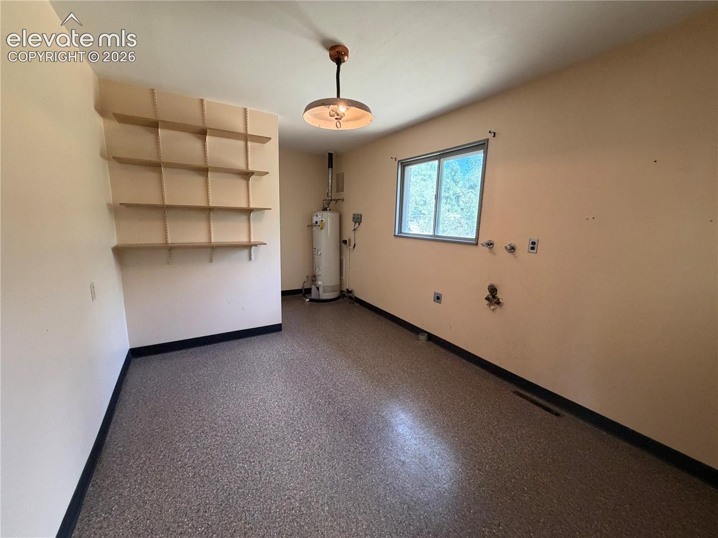 Listing photo 18 for 2239 Drakestone Drive