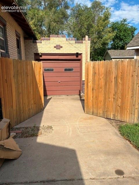 Listing photo 22 for 815 Bragdon Avenue