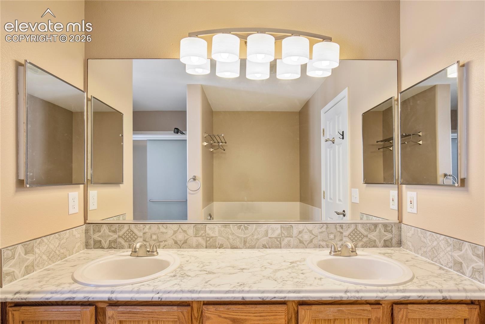 Listing photo 20 for 7451 Klipspringer Drive