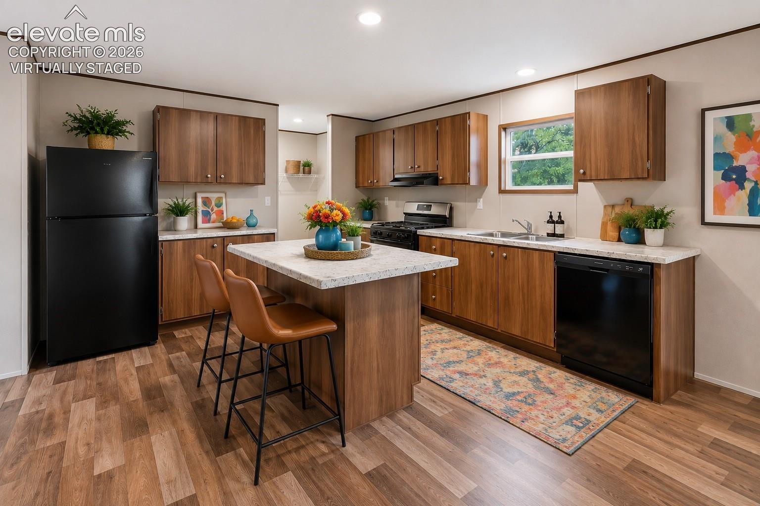 Listing photo 14 for 281 E Stewart Drive