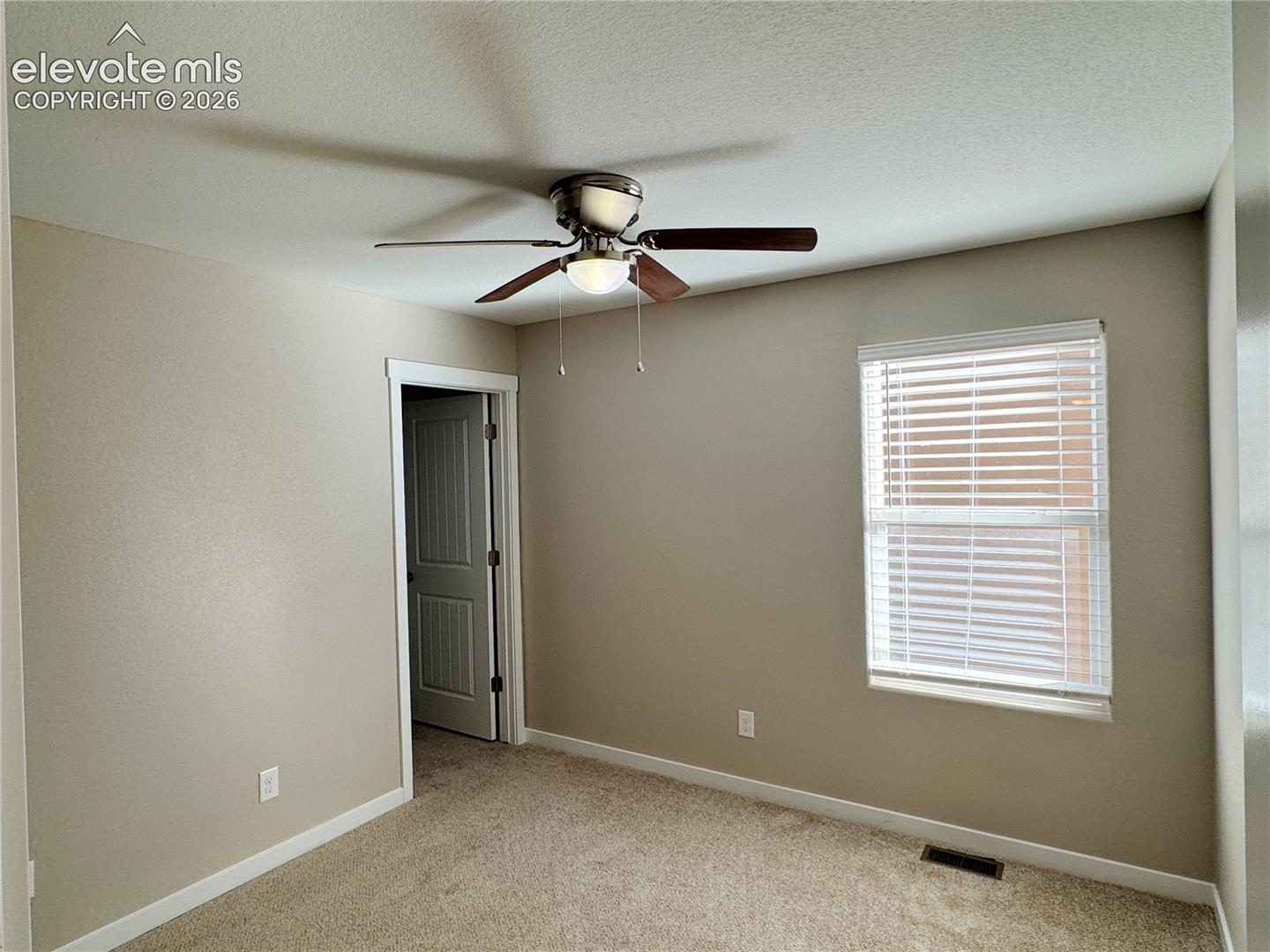 Listing photo 22 for 7961 Sandsmere Drive