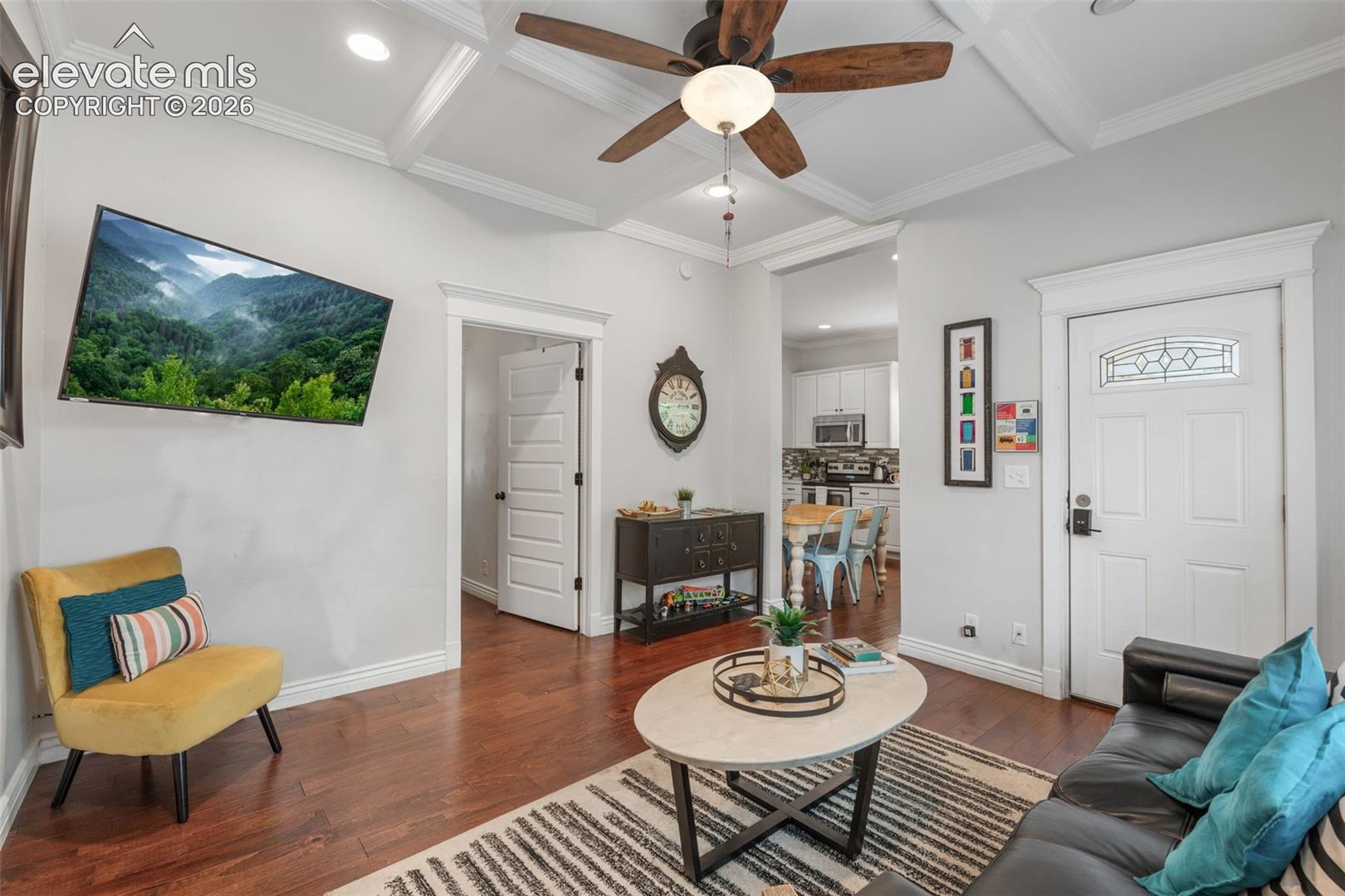 Listing photo 11 for 2130 W Kiowa Street
