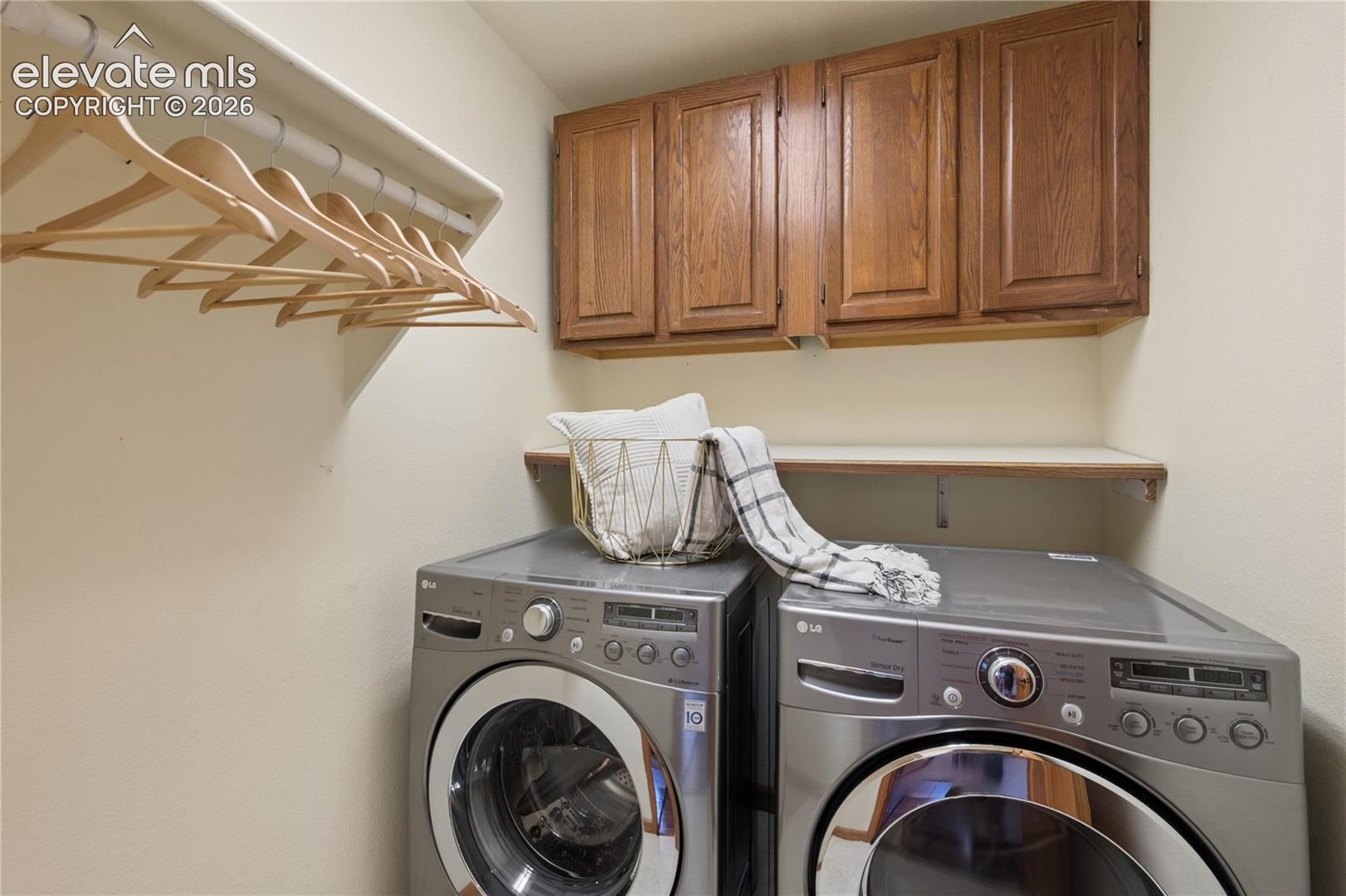 Listing photo 33 for 2285 Vanreen Drive