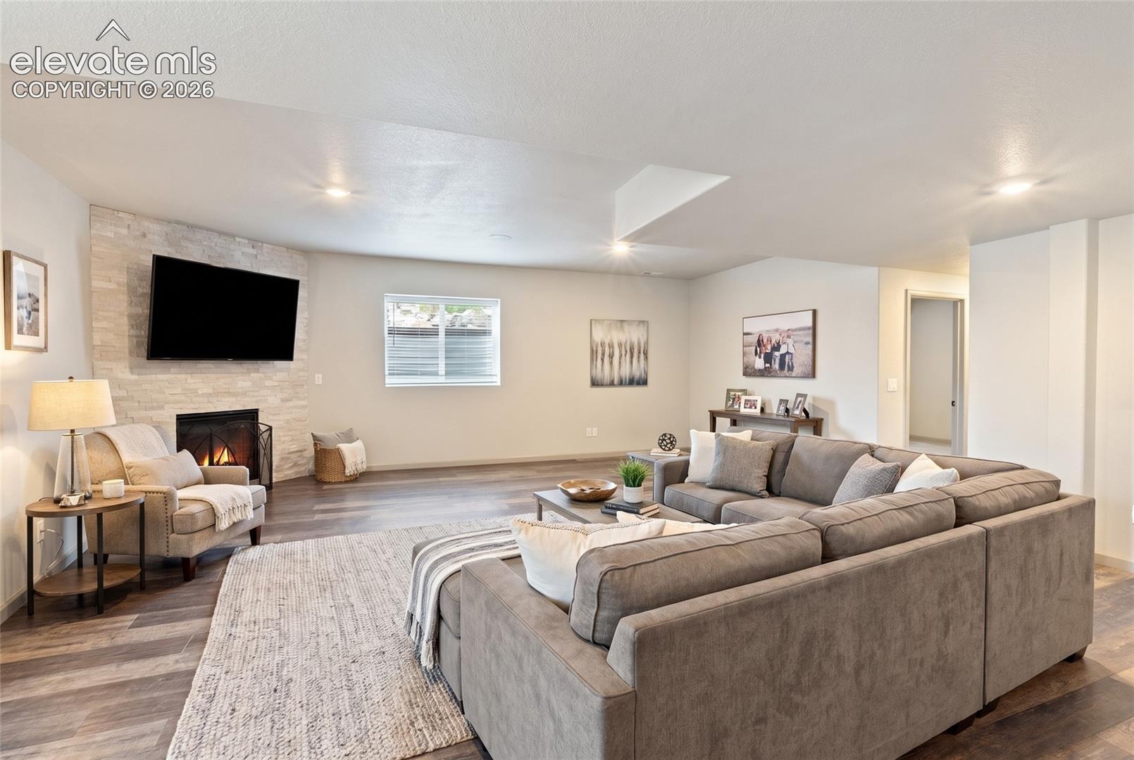 Listing photo 13 for 830 Sword Dancer Drive