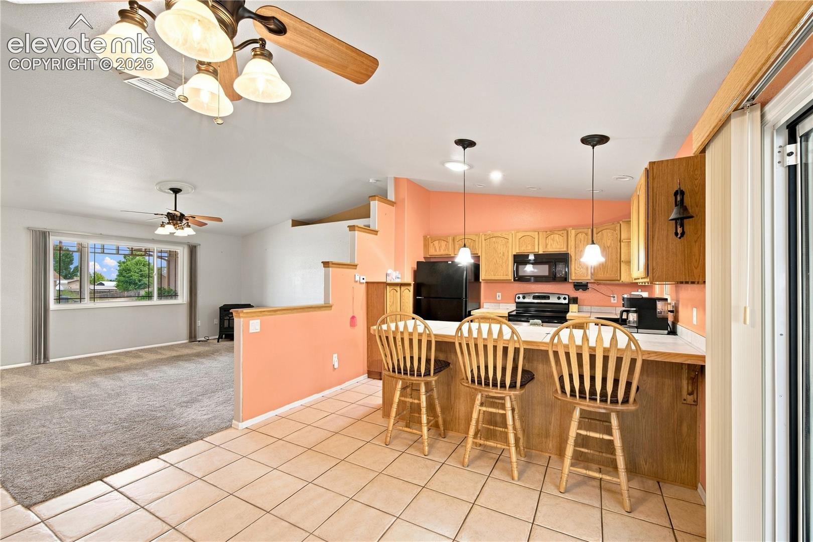 Listing photo 12 for 635 E Inca Court