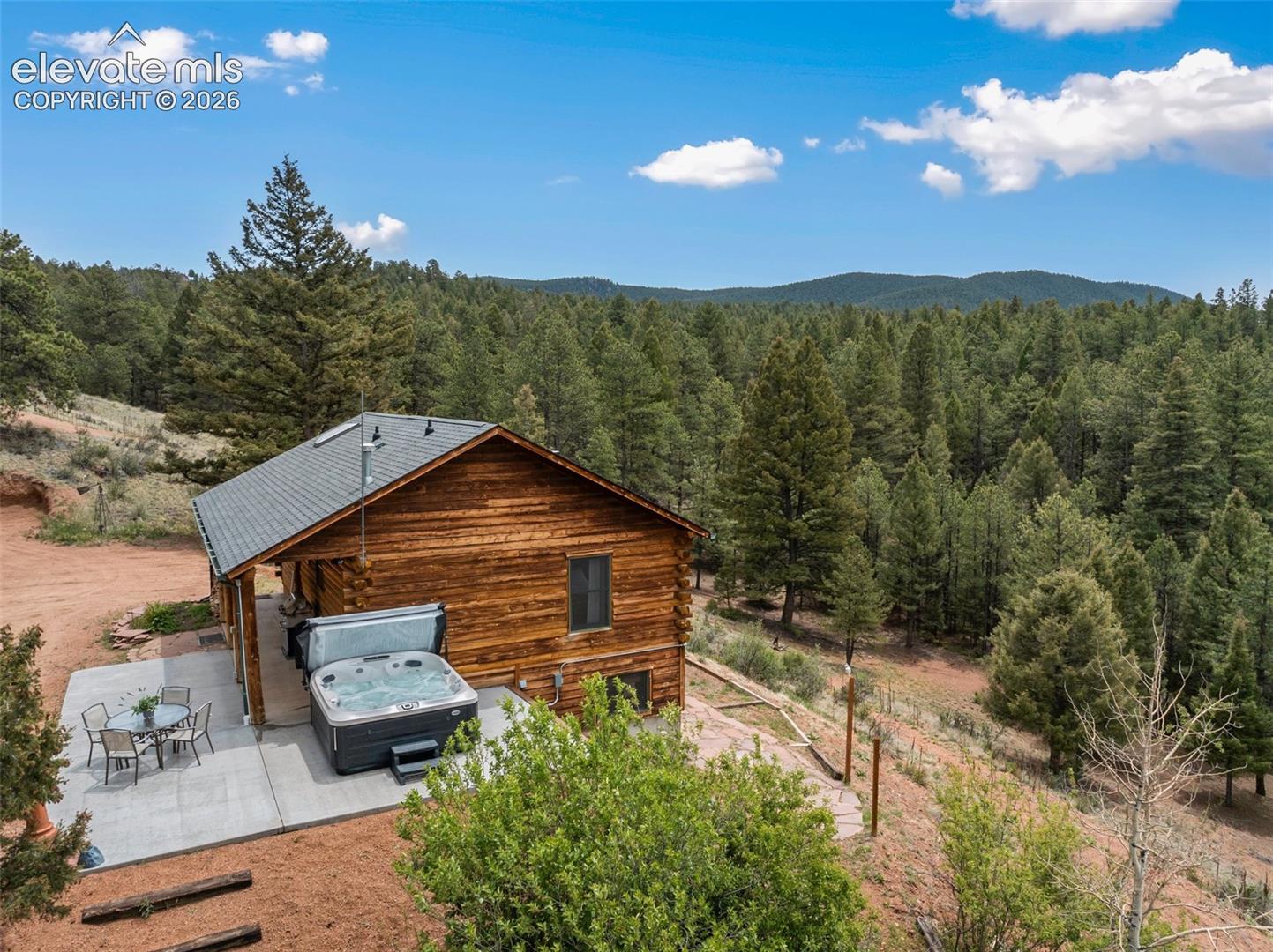 Listing photo 45 for 918 Douglas Fir Drive