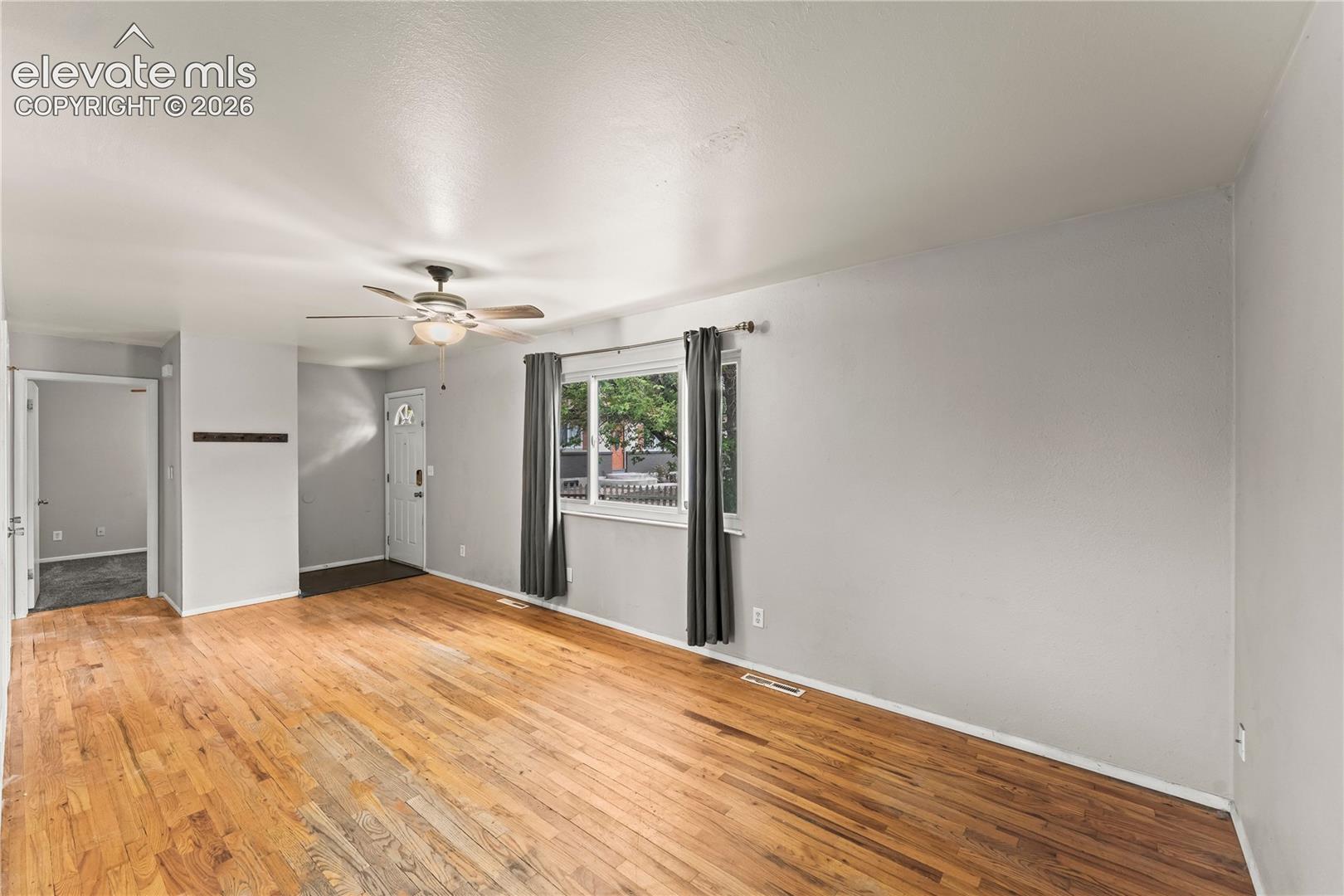 Listing photo 4 for 1120 Maxwell Street