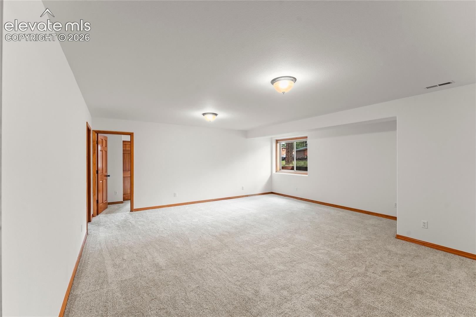 Listing photo 31 for 113 Flagstick Drive