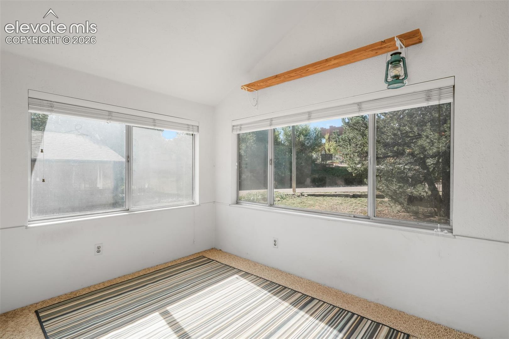 Listing photo 23 for 3326 W Kiowa Street