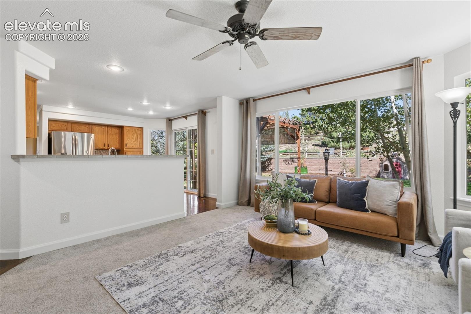 Listing photo 15 for 1622 Lookout Springs Drive