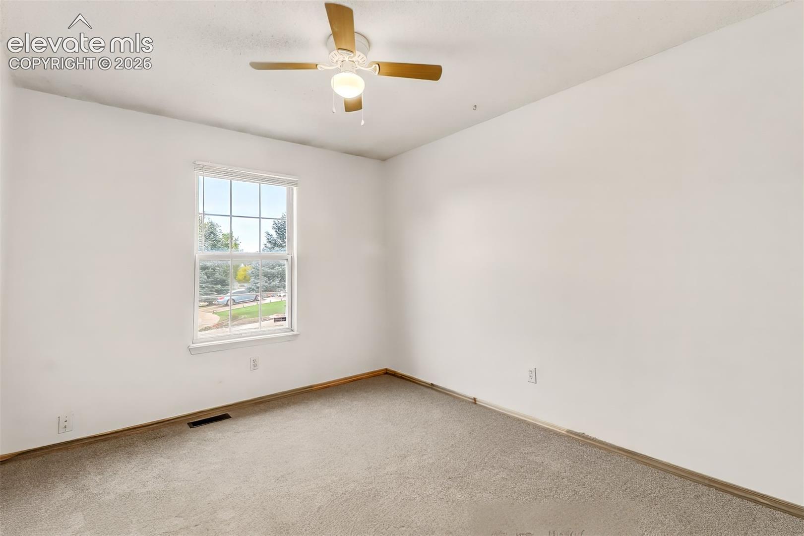 Listing photo 15 for 9650 Dutch Elm Drive