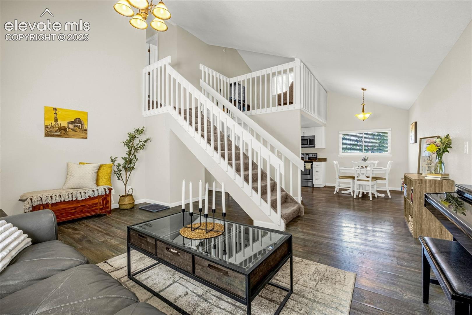 Listing photo 3 for 982 Candlestar Loop